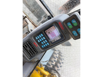 Wheel excavator Komatsu PW 180 - 7: picture 4