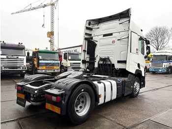 Tractor unit Renault T460 HIGH ROOF 4x2 (EURO 6 / AUTOMATIC GEARBOX / VBI-BRAKE / HYDRAULIC KIT / FRIDGE / AIRCONDITIONING): picture 3