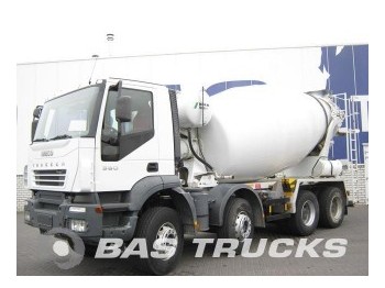 Concrete mixer truck Iveco Trakker AD340T38B Manual Euro 3: picture 1