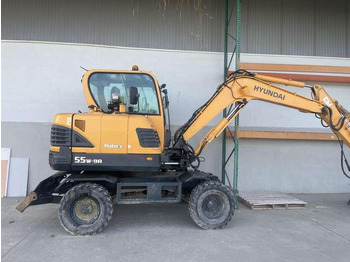 Wheel excavator HYUNDAI