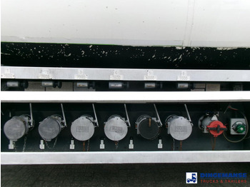 Tank semi-trailer Lakeland Fuel tank alu 42.8 m3 / 6 comp + pump: picture 5 Tank semi-trailer Lakeland Fuel tank alu 42.8 m3 / 6 comp + pump: picture 5