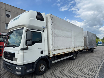 Curtain side van MAN