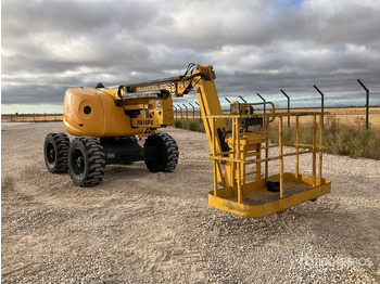 Articulated boom 2003 Haulotte HA16PXNT 4WD Diesel Articulating Boom Lift: picture 3