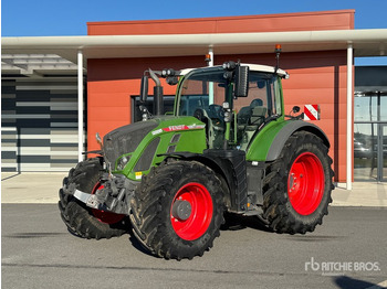 Farm tractor FENDT 724 Vario