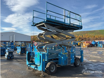 Scissor lift GENIE