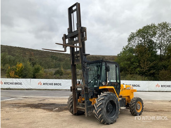 Rough terrain forklift JCB