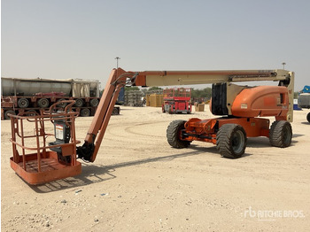 Articulated boom JLG