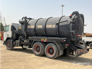 Vacuum truck 2008 Volvo FM400 6x4 20000 Liters Vacuum Tanker Truck: picture 3