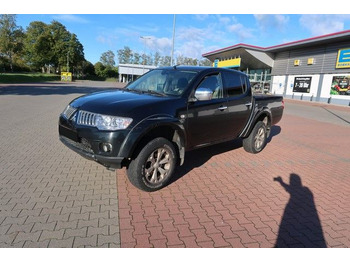 Car Mitsubishi L200 Pick Up: picture 1