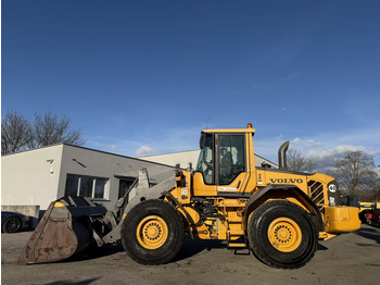 Wheel loader VOLVO L90F