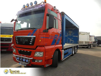Curtainsider truck MAN TGS 26.440
