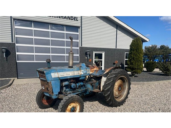 Farm tractor FORD