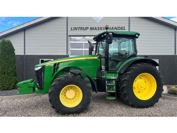Farm tractor JOHN DEERE 8R Series