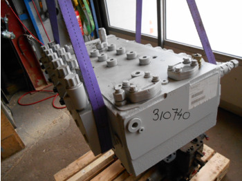 Hydraulic valve NEW HOLLAND