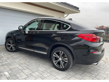 SUV BMW X4 xDrive20d: picture 3