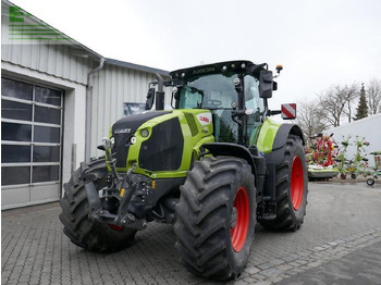 Farm tractor CLAAS Axion 870