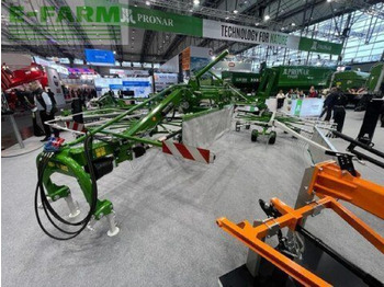 Tedder/ Rake PRONAR