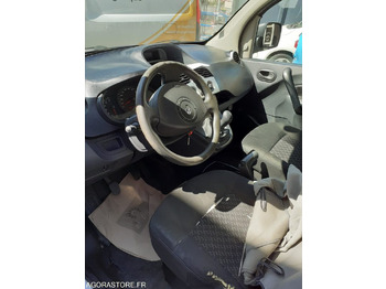 Refrigerated van VEHICULE ISOTHERME: picture 3
