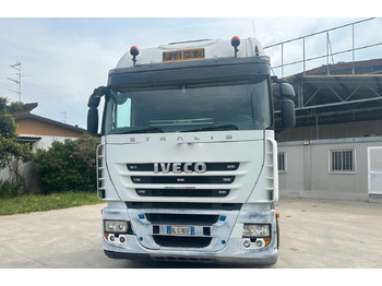 Tractor unit Trattore stradale Stralis 6x2 eccezionale: picture 4