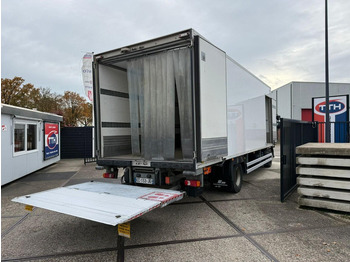 Refrigerator truck Renault D210.14 Frigobox Multitemp + Taillift THERMO KING T800R: picture 5 Refrigerator truck Renault D210.14 Frigobox Multitemp + Taillift THERMO KING T800R: picture 5