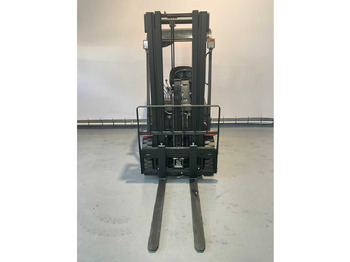 Forklift EP - EFL 181 - 4.8 METER TRIPLEX, LI-ION, FREE-LIFT, SIDE-SHIFT - FORKLIFT: picture 4