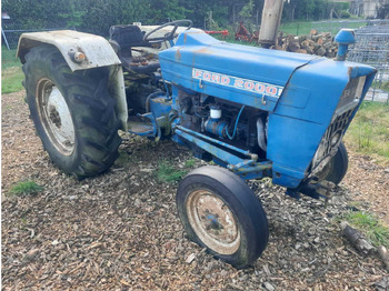 Farm tractor FORD