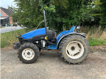 Compact tractor New Holland TCE50: picture 2