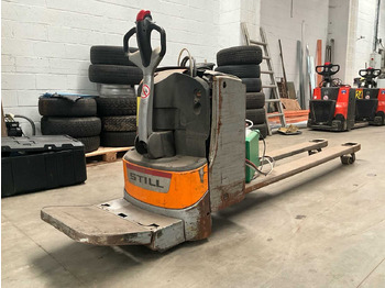 Forklift STILL