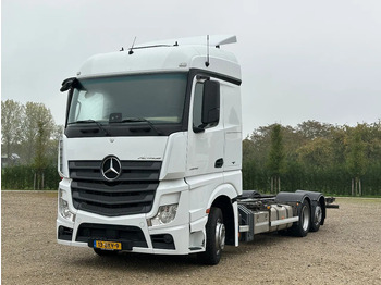 Cab chassis truck MERCEDES-BENZ Actros 2642