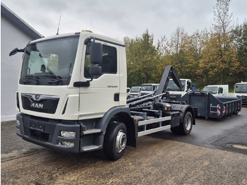 Lease a MAN TGM 15.290 BL Aut. Abrollkipper AHK MAN TGM 15.290 BL Aut. Abrollkipper AHK: picture 4 Lease a MAN TGM 15.290 BL Aut. Abrollkipper AHK MAN TGM 15.290 BL Aut. Abrollkipper AHK: picture 4