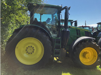 Lease a John Deere 6230R John Deere 6230R: picture 2 Lease a John Deere 6230R John Deere 6230R: picture 2