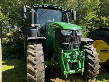 Lease a John Deere 6230R John Deere 6230R: picture 4 Lease a John Deere 6230R John Deere 6230R: picture 4