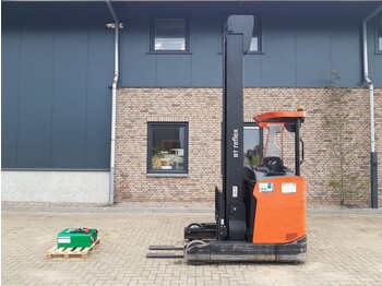 Reach truck BT RRE180H Toyota 1.8 ton Triplex Freelift Sideshift Elektra Reachtruck: picture 4