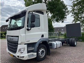 Cab chassis truck DAF CF 260