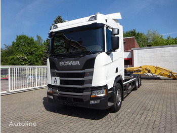 Lease a Scania R450 Hook lift truck 6x2 Scania R450 Hook lift truck 6x2: picture 3