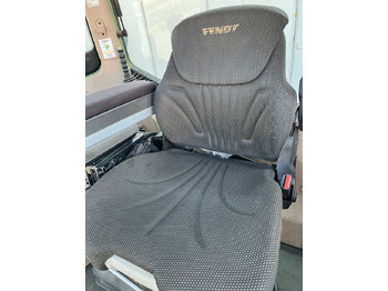 Farm tractor Fendt 718 Vario S4 Power: picture 3 Farm tractor Fendt 718 Vario S4 Power: picture 3