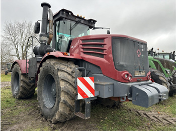Farm tractor