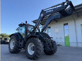 Farm tractor VALTRA T194