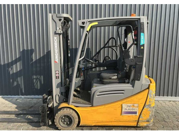 Electric forklift Jungheinrich EFG220: picture 2