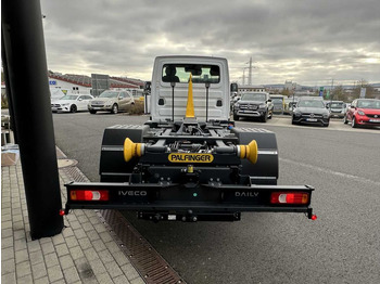 New Hook lift truck Iveco Daily 70C18 3.0L Abrollkipper *AHK*Luft*Sperre*: picture 4