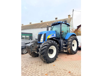 Farm tractor NEW HOLLAND T8030