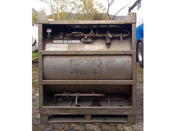 Storage tank