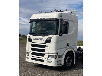 Cab chassis truck SCANIA R