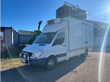 Truck MERCEDES-BENZ
