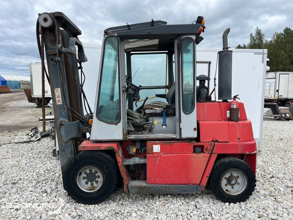 2000 Kalmar DCD 55-6H tõstuk - Diesel forklift: picture 2 2000 Kalmar DCD 55-6H tõstuk - Diesel forklift: picture 2
