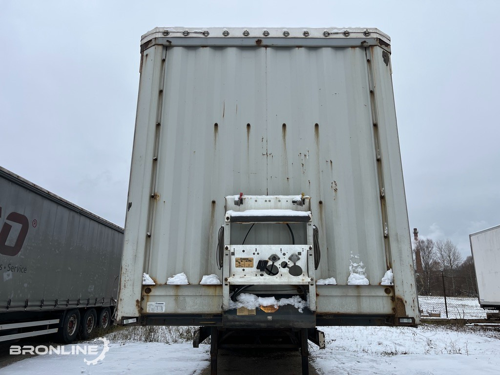 2006 KRONE SDP 27ELB2-CS curtain side semi-trailer - Curtainsider semi-trailer: picture 4 2006 KRONE SDP 27ELB2-CS curtain side semi-trailer - Curtainsider semi-trailer: picture 4