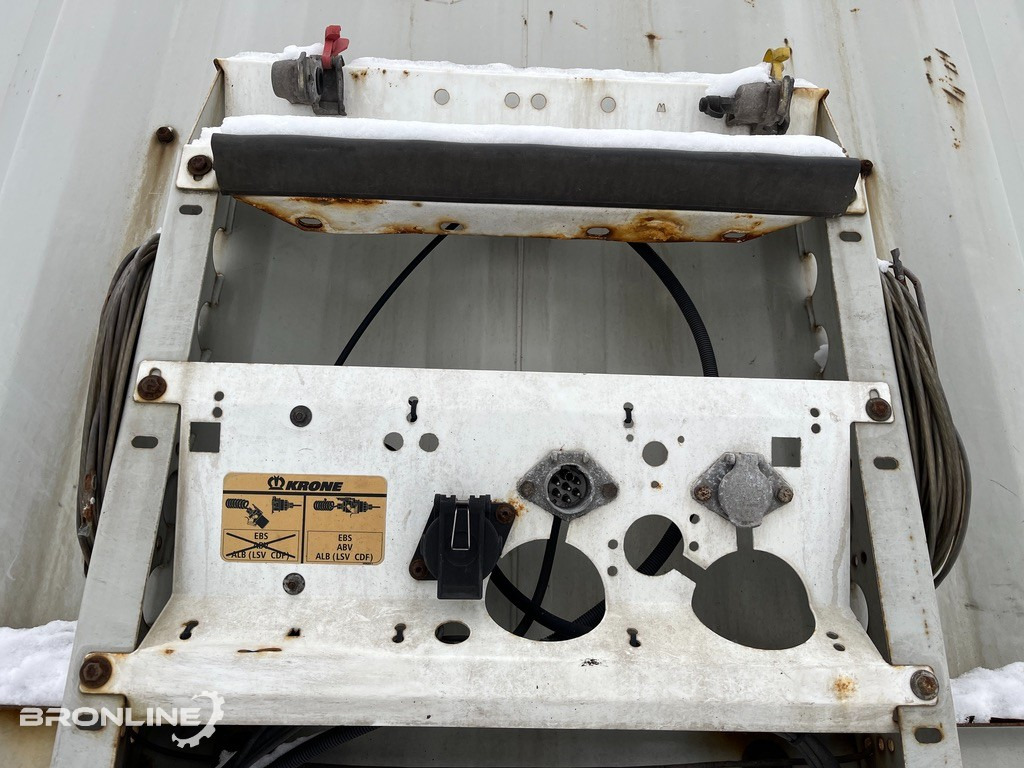 2006 KRONE SDP 27ELB2-CS curtain side semi-trailer - Curtainsider semi-trailer: picture 5 2006 KRONE SDP 27ELB2-CS curtain side semi-trailer - Curtainsider semi-trailer: picture 5