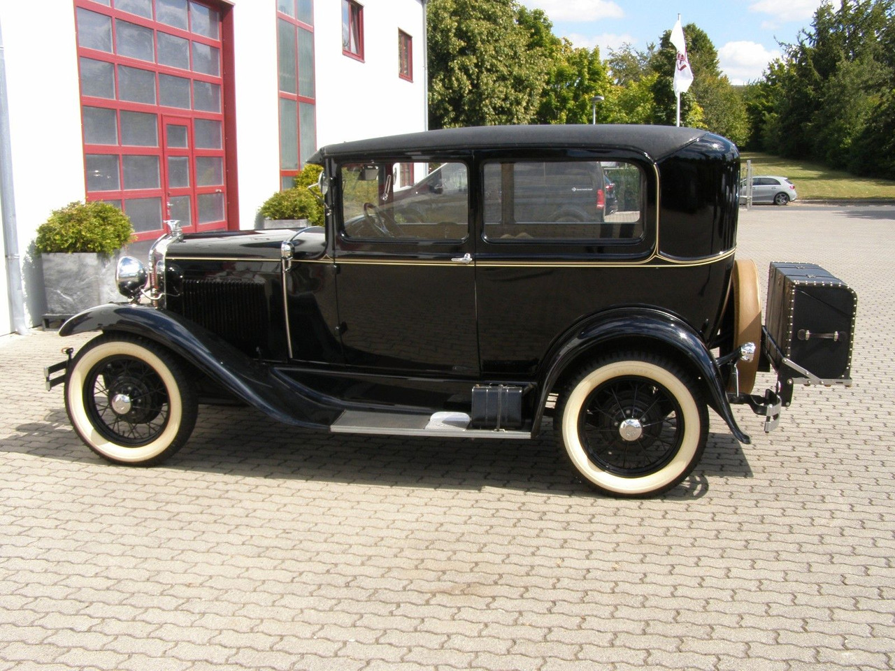 Ford MODELL A / TUDOR + H-Kennzeichen - Sedan: picture 3 Ford MODELL A / TUDOR + H-Kennzeichen - Sedan: picture 3