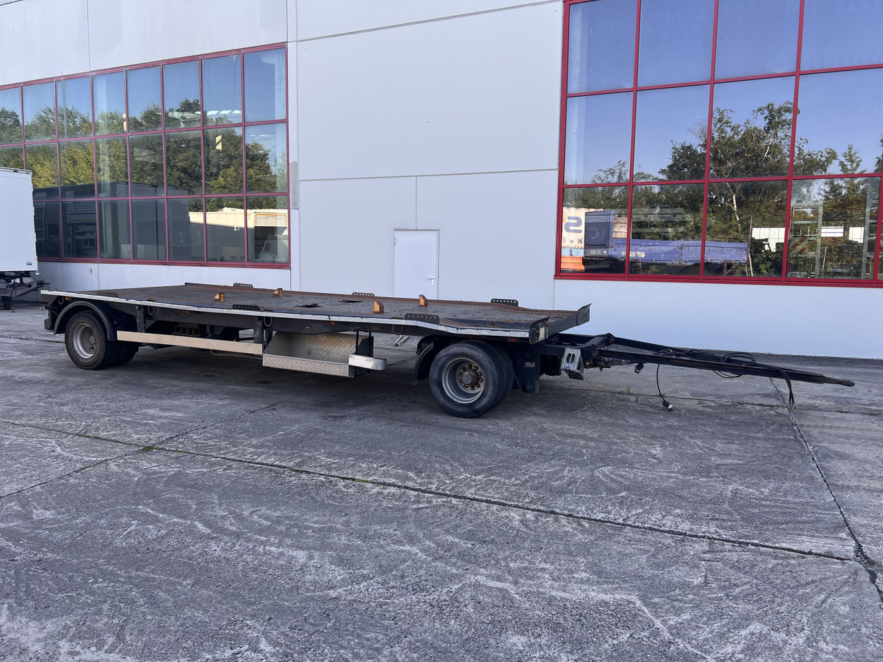 Dinkel DAC 18000  2 Achs Kombi- Anhänger für Abroll- oder Absetzmulden oder Tieflader - Container transporter/ Swap body trailer: picture 1 Dinkel DAC 18000  2 Achs Kombi- Anhänger für Abroll- oder Absetzmulden oder Tieflader - Container transporter/ Swap body trailer: picture 1