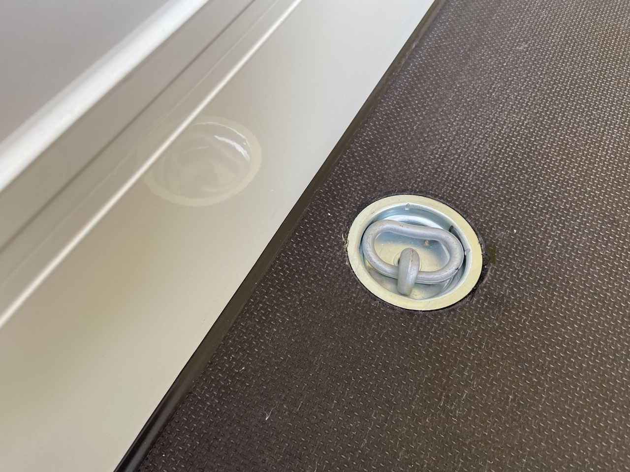 Möslein TKO105 D-L 6 m 10 t GG Tandem Koffer, Ladebordwand+ Durchladbar, 6,20 m - Closed box trailer: picture 5 Möslein TKO105 D-L 6 m 10 t GG Tandem Koffer, Ladebordwand+ Durchladbar, 6,20 m - Closed box trailer: picture 5